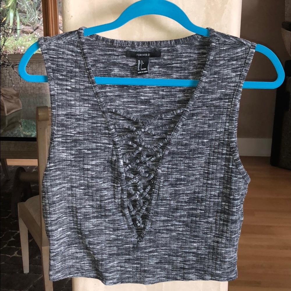 Forever 21 cropped gray top